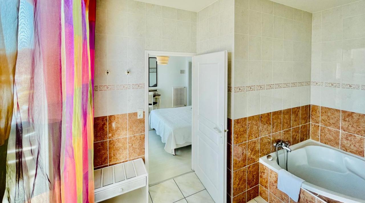 Hotel La Caravelle Logis Biscarrosse Exteriér fotografie